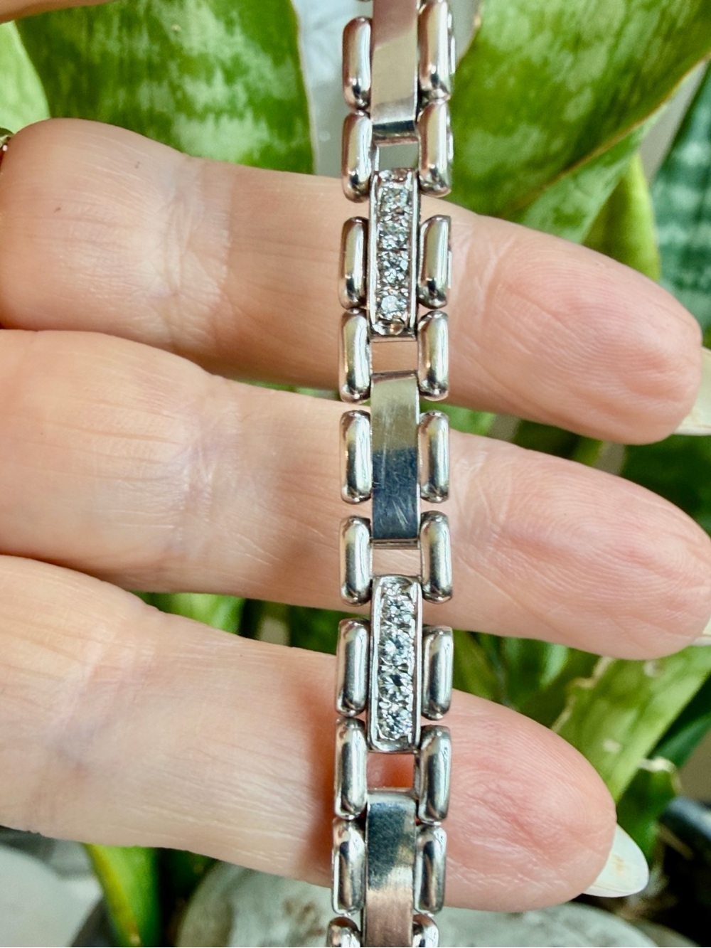 14 karat golden diamond bracelet